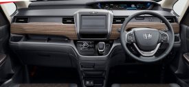 Interior Honda Freed Crosstar