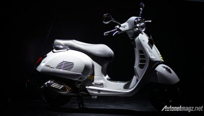 Vespa GTS Super Tech 300 : Skuter Canggih Seharga LCGC! Vespa GTS Super Tech 300 : Skuter Canggih Seharga LCGC!