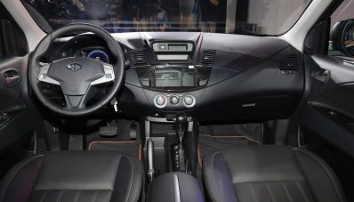 Mitsubishi Zinger 2020 Diperkenalkan di Taiwan, Lebih Modern! Mitsubishi Zinger 2020 Diperkenalkan di Taiwan, Lebih Modern!