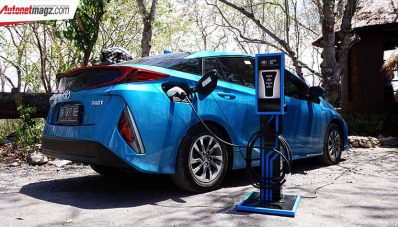 Libas Ratusan Kilometer Bersama Hybrid Toyota!