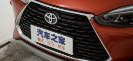 panoramic roof Toyota Yaris L 2020