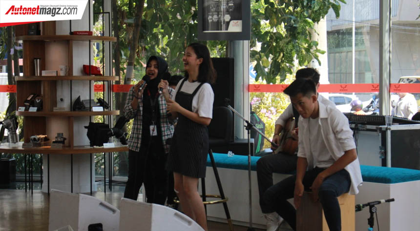 Berita, Wuling Experience Center Bless: Wuling Experience Center Pertama Diperkenalkan di Wuling Bless Surabaya