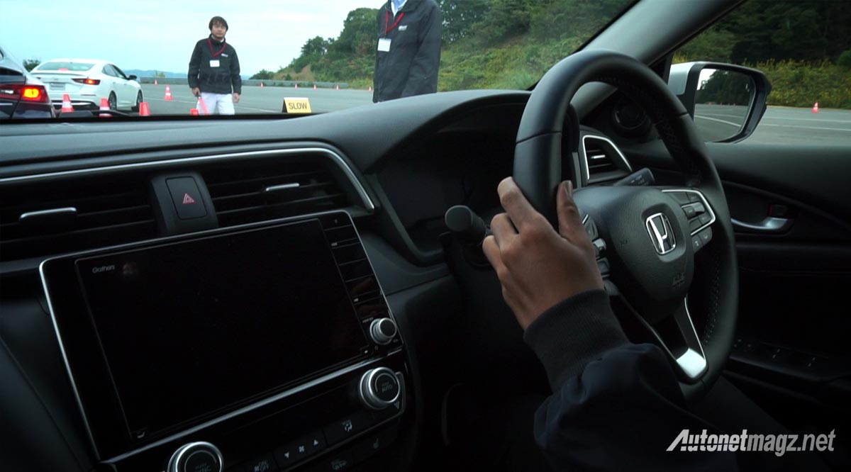 Berita, honda-insight-interior: Honda Unjuk Gigi Sistem Sport Hybrid i-MMD, Secanggih Apa?