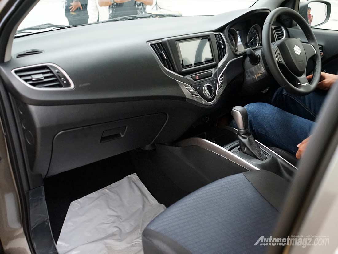 Berita, Interior-Suzuki-Baleno-hatchback-facelift-baru-new-2020: Suzuki Baleno Facelift Hadir Meramaikan Akhir Tahun 2019