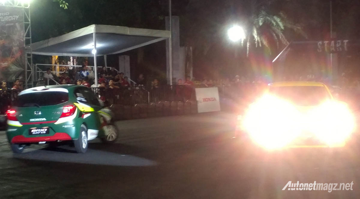 Berita, honda-brio-night-slalom: Taman Ria Riuh Berkat Honda Brio Saturday Night Challenge