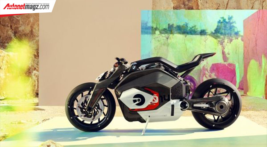 Berita, BMW Vision DC Roadster: BMW Pertimbangkan Produksi Sepeda Motor Listrik