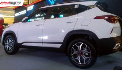 KIA Seltos Dirilis, Pakai Mesin Turbo & DCT Mulai 295 Jutaan! KIA Seltos Dirilis, Pakai Mesin Turbo & DCT Mulai 295 Jutaan!