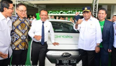 Kemenhub Akan Sediakan 110 Mobil Listrik Untuk Pejabat Kemenhub Akan Sediakan 110 Mobil Listrik Untuk Pejabat