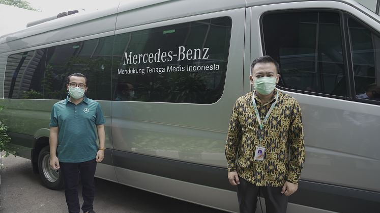 Berita, Mobil-Dinas-Kesehatan-DKI-bantuan-Mercedes-Benz-Indonesia-1: Mercedes-Benz Sediakan Sprinter Van Untuk Dinas Kesehatan