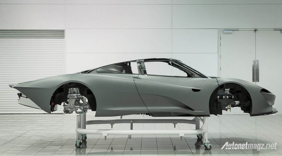 Berita, mclaren speedtail chassis: McLaren Berambisi Pangkas Bobot Mobil Demi Performa Optimal