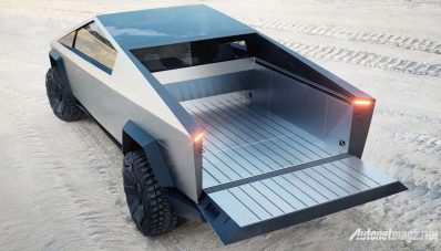 Elon Musk : Mau Tesla Cybertruck Selain Silver? Stikerin Saja Elon Musk : Mau Tesla Cybertruck Selain Silver? Stikerin Saja