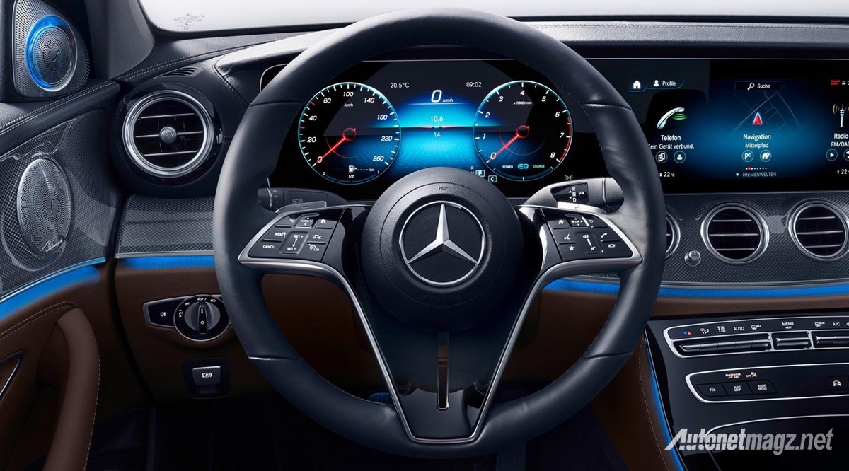 Berita, mercedes benz e class touchpad steering: Mercedes-Benz Akan Ubah Tombol Setir Jadi Touchpad