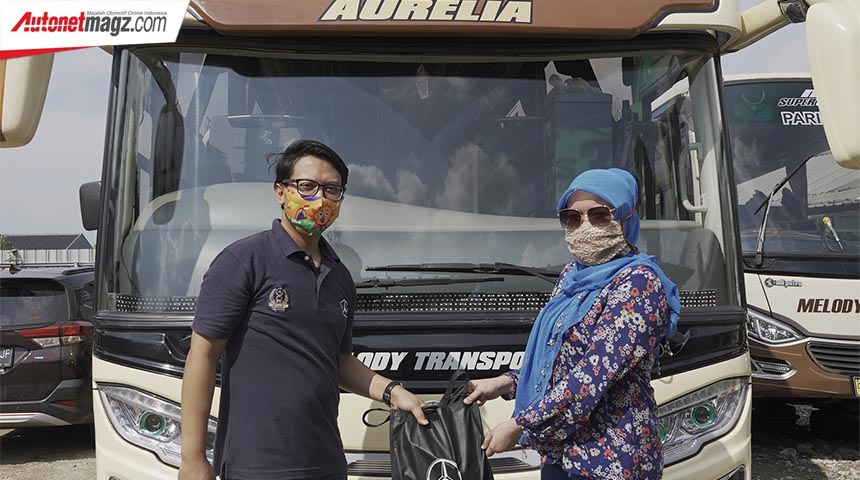 Berita, Bantuan DCVI supir bus: Daimler Commercial Vehicles Indonesia Bantu Driver Truk Terdampak Pandemi