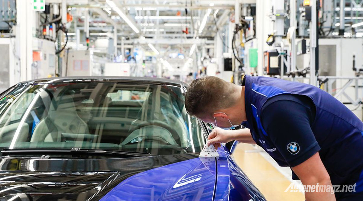 Berita, pabrik-bmw-i: Auf Wiedersehen, BMW i8 Terakhir Resmi Meninggalkan Pabrik