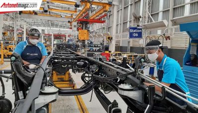 Pabrik Daimler Commercial di Wanaherang Mulai Kembali Produksi