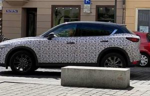 Mazda CX-5 Berkamuflase Terjepret, Mau Facelift?