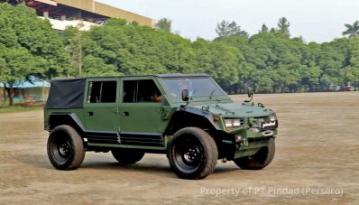 Menhan Prabowo Uji Rantis Maung Pindad, Pakai Mesin 2GD Fortuner!