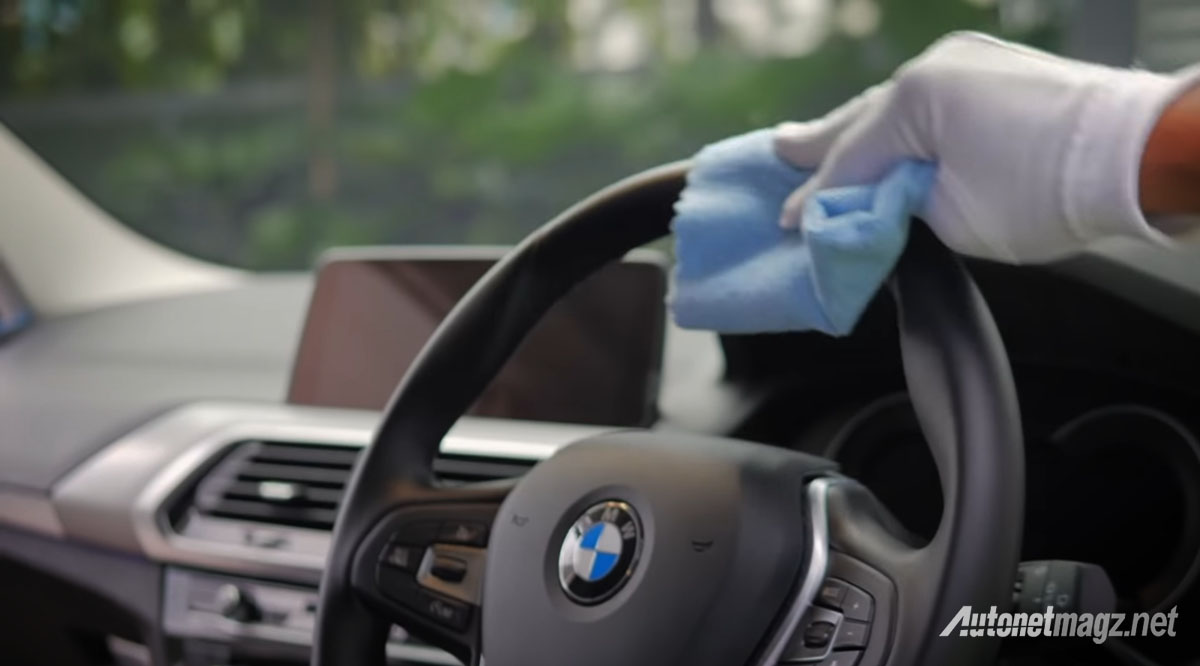 Berita, pembersihan-mobil-tes-bmw-astra: BMW Astra Kini Suguhkan Pengalaman Kebiasaan Baru