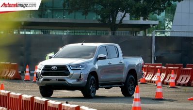 New Toyota Hilux Resmi Dirilis di Indonesia! New Toyota Hilux Resmi Dirilis di Indonesia!