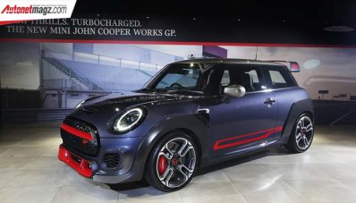 HUT RI, BMW Indonesia Rilis 2 Produk Spesial & Terbatas HUT RI, BMW Indonesia Rilis 2 Produk Spesial & Terbatas