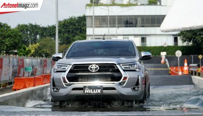 New Toyota Hilux Resmi Dirilis di Indonesia! New Toyota Hilux Resmi Dirilis di Indonesia!