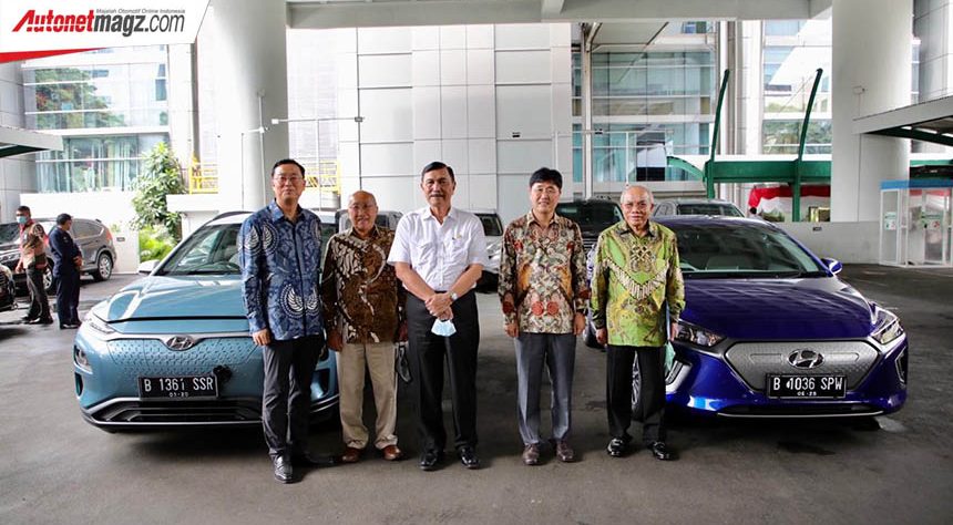 Hyundai Ajak Pemerintah Lihat Langsung IONIQ & Kona EV Hyundai Ajak Pemerintah Lihat Langsung IONIQ & Kona EV