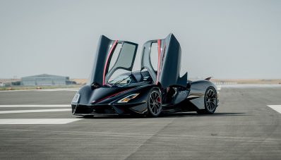 Resmi, SSC Tuatara Renggut Rekor Mobil Tercepat di Dunia! Resmi, SSC Tuatara Renggut Rekor Mobil Tercepat di Dunia!