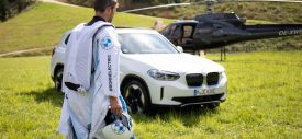 BMW-Wingsuit-2