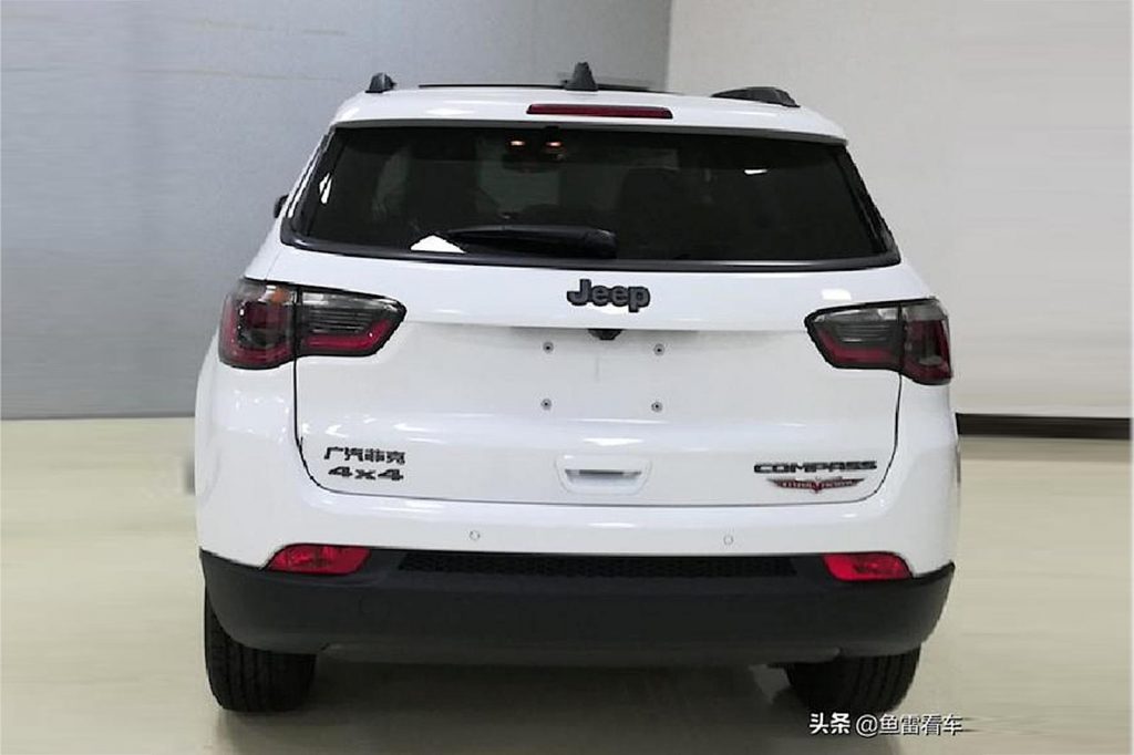 Berita, Jeep-Compass-Facelift-Leak-Rear: Jeep Compass Facelift Tertangkap di China