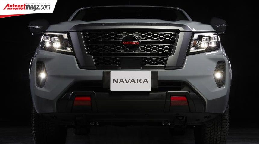 Berita, New Nissan Navara Pro-4X Depan: Nissan Navara Pro-4X 2021 : Jadi American Style!