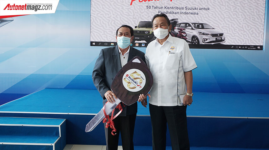 Berita, Soebronto Laras Suzuki: Suzuki Donasikan 5 Unit Mobil Untuk Sarana Belajar