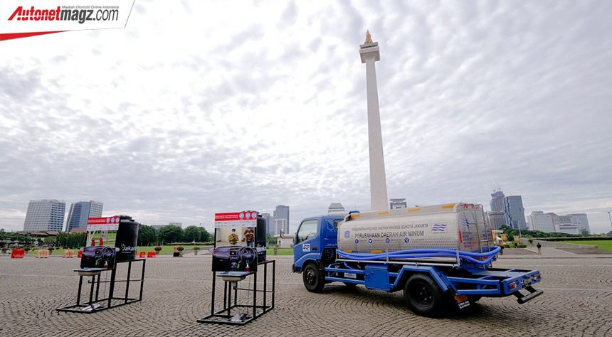Komunitas Honda Kembali Sumbangkan Fasilitas Cuci Tangan, Kali Ini di Monas Komunitas Honda Kembali Sumbangkan Fasilitas Cuci Tangan, Kali Ini di Monas