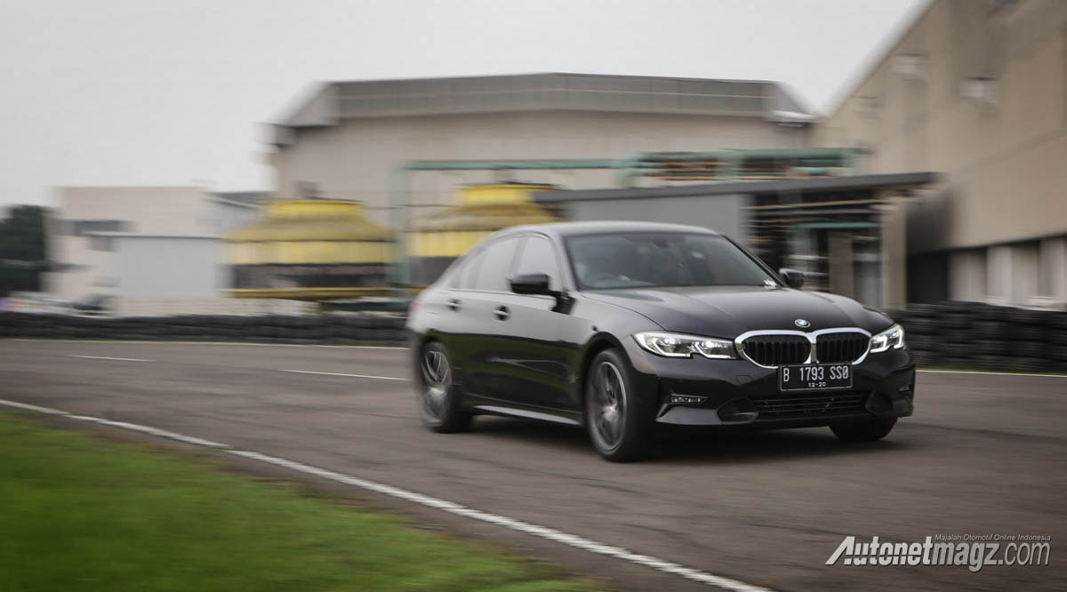 Berita, bmw-320i-ngebut-di-sirkuit-bridgestone: BMW Private Driving Experience : Kala 320i Bertemu DJI