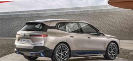 BMW-iX-2022-front