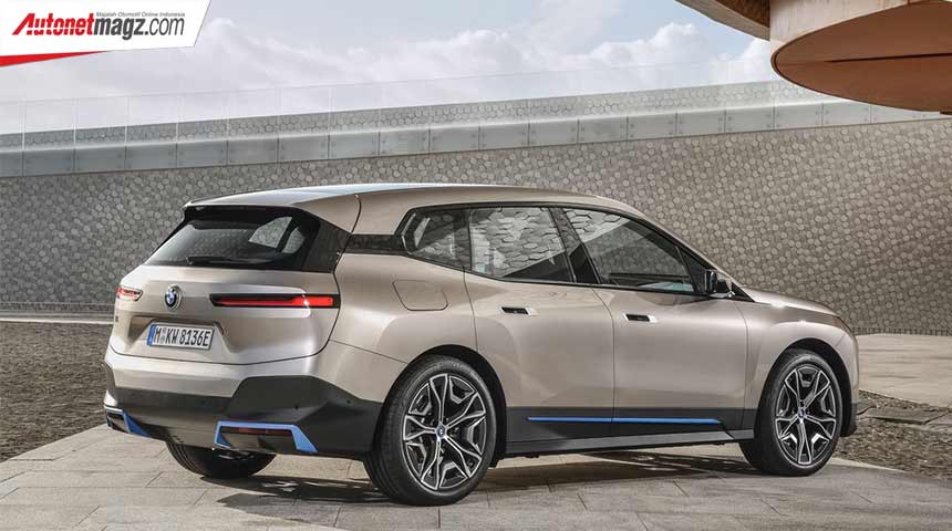 Berita, BMW-iX-2022-rear: Mantan Desainer BMW Sindir iX, Terlalu Statik?