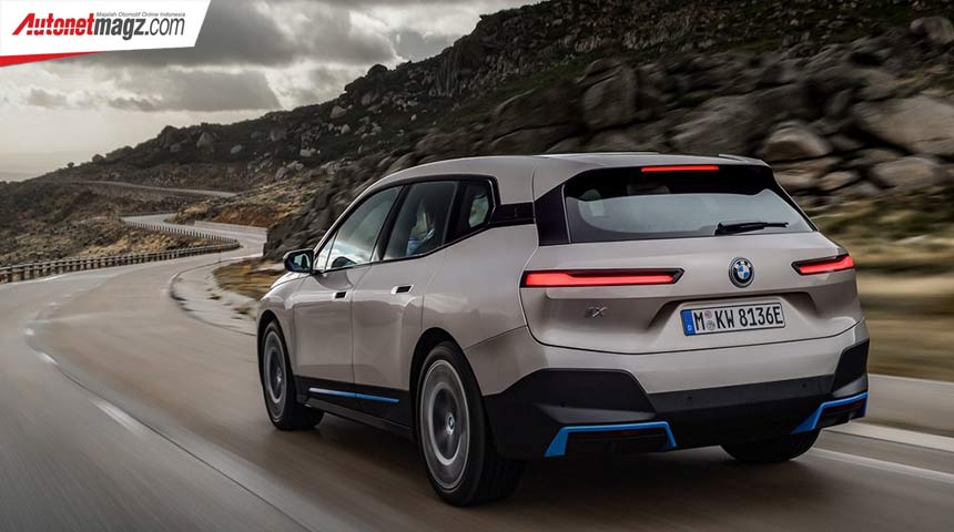 Berita, BMW-iX-2022-thumbnail-rear: Mantan Desainer BMW Sindir iX, Terlalu Statik?