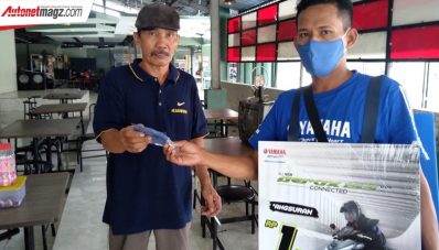 Lawan Pandemi, Yamaha Jatim Bagikan Masker Gratis Lawan Pandemi, Yamaha Jatim Bagikan Masker Gratis