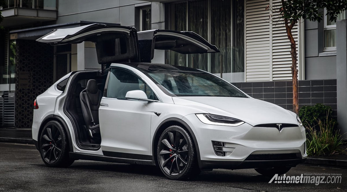 Berita, tesla-model-x-2021-indonesia: Touchscreen Rusak, Tesla Diminta Recall Ratusan Ribu Mobil!