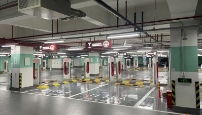 Tesla Bangun Stasiun Supercharger Terbesarnya, Di Tiongkok!