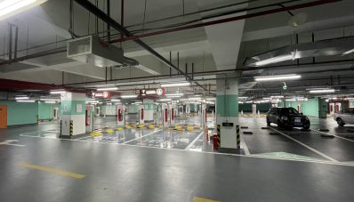 Tesla Bangun Stasiun Supercharger Terbesarnya, Di Tiongkok!