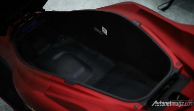 Honda PCX Baru Meluncur, Tampilan Gres dan Mesin 160 cc!