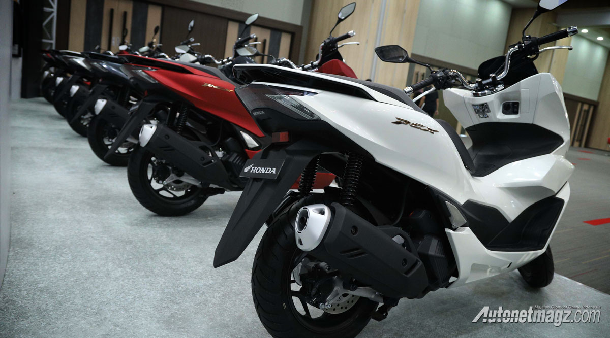Berita, harga-honda-pcx-2021: Honda PCX Baru Meluncur, Tampilan Gres dan Mesin 160 cc!