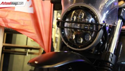 Royal Enfield Dan Smoked Garage Rilis Kit Off/Grid! Royal Enfield Dan Smoked Garage Rilis Kit Off/Grid!