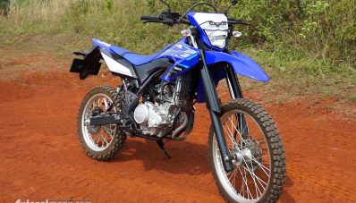 Cara Mengendarai Motor Off-Road Pakai Yamaha WR 155 R Cara Mengendarai Motor Off-Road Pakai Yamaha WR 155 R