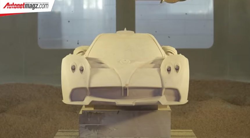 Pagani Bocorkan Bentuk Huayra R!