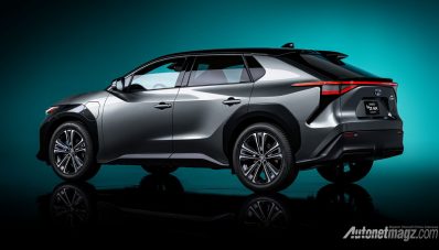 Kejar Rival, Toyota Perkenalkan Konsep Mobil Listrik! Kejar Rival, Toyota Perkenalkan Konsep Mobil Listrik!