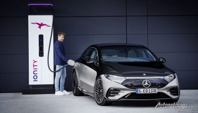 Mobil Listrik Mercedes-Benz EQS, Punya RAM 24 GB dan 8 CPU!