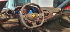 Ferrari F8 Spider Hillsat