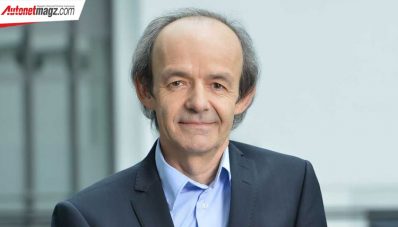 Apple Resmi Membajak Mantan Eksekutif BMW Apple Resmi Membajak Mantan Eksekutif BMW