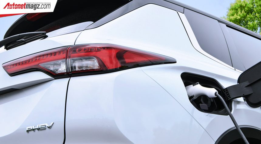 Mitsubishi Outlander PHEV 2022 : Jadi 7-Seater Mitsubishi Outlander PHEV 2022 : Jadi 7-Seater